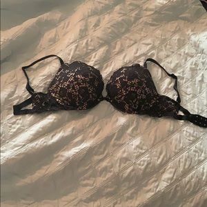 Victoria’s Secret Lace Very Sexy Push-up Bra